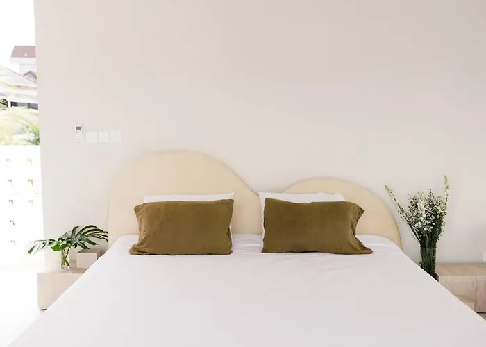 Villa In 4 Bedrooms *