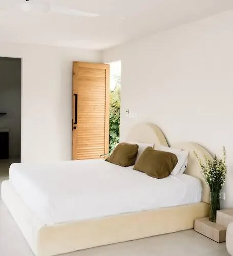 In 4 Bedrooms Villa Canggu