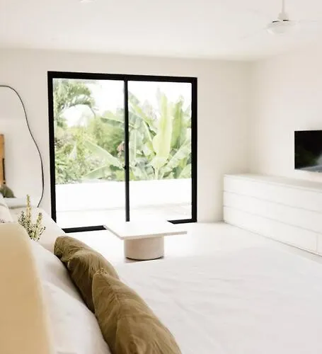 In 4 Bedrooms *